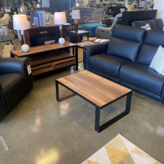 Forge Design 06 Manchester / Collection of living room tables and occasional furniture